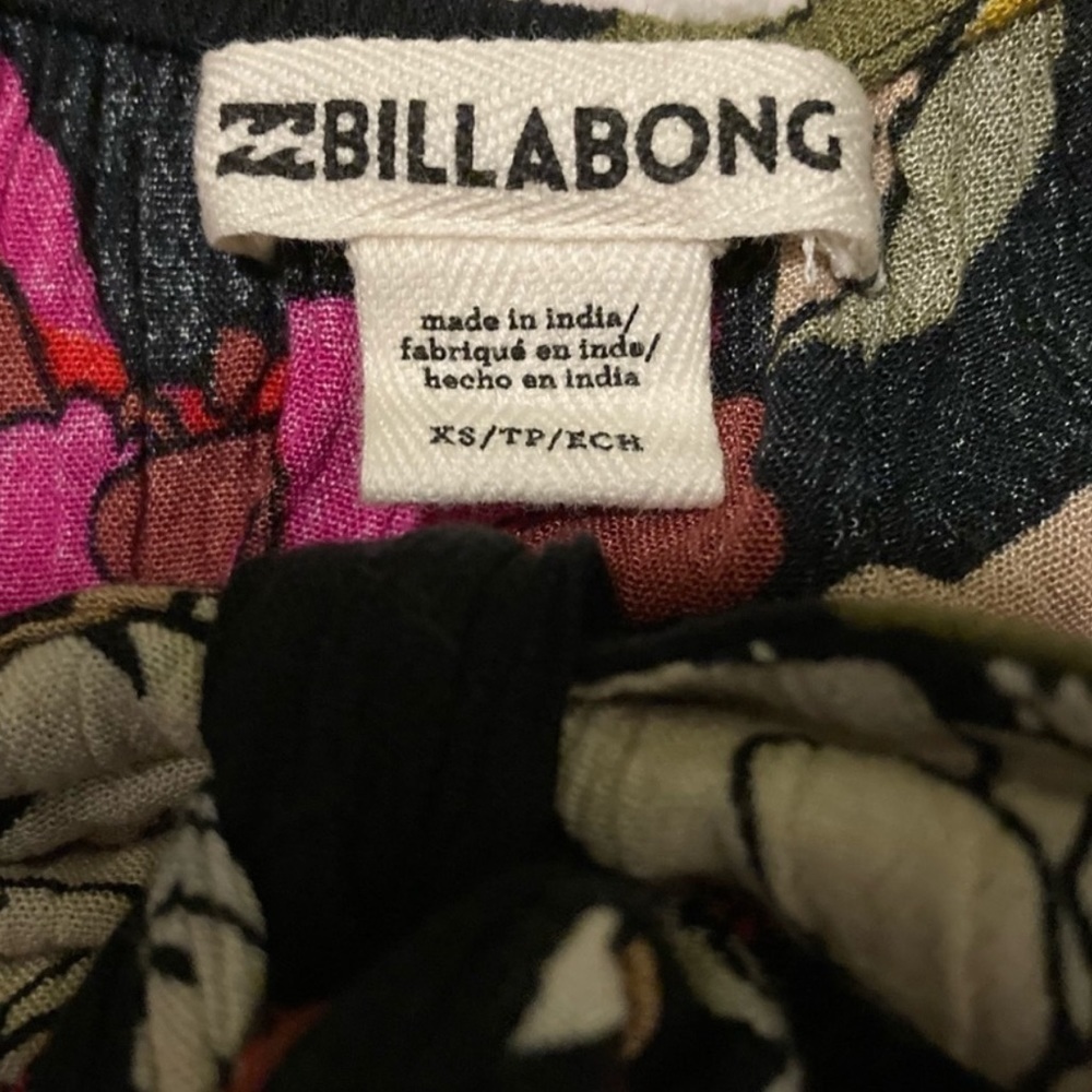 🌺Billabong,Striking Floral Mini Dress, Lovely Front Tie/Forms Neckline,Size S - Picture 13 of 13